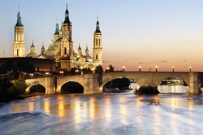 Апартаменты Zaragoza Y Sus 2 Catedrales Экстерьер фото